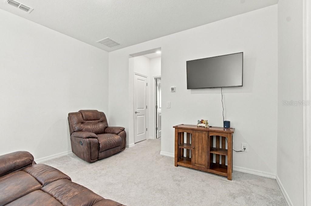 En Venta: $329,900 (3 camas, 2 baños, 1844 Pies cuadrados)