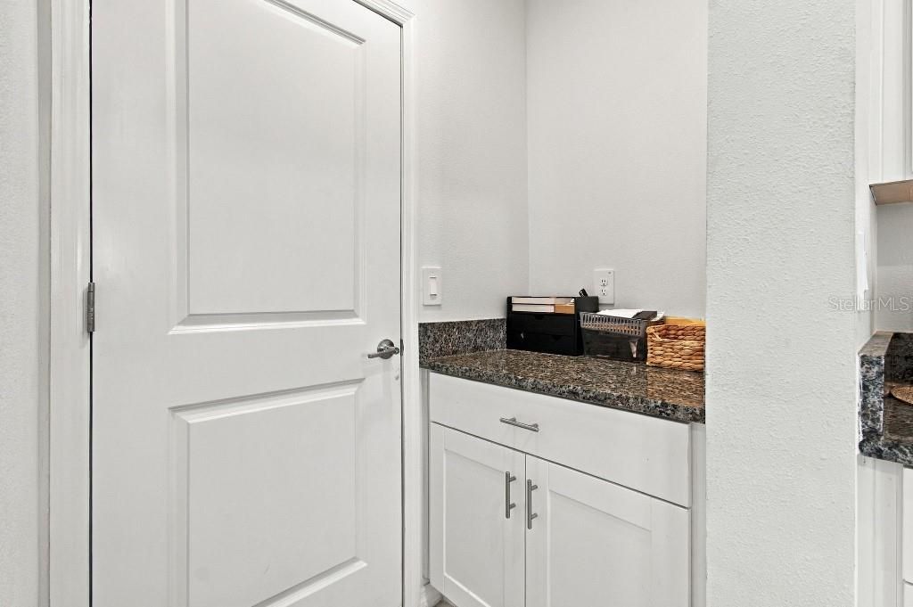 En Venta: $329,900 (3 camas, 2 baños, 1844 Pies cuadrados)