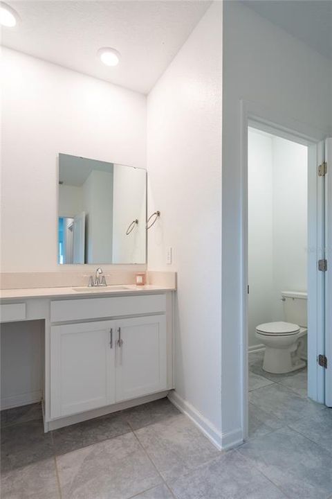 En Venta: $689,000 (5 camas, 3 baños, 3364 Pies cuadrados)