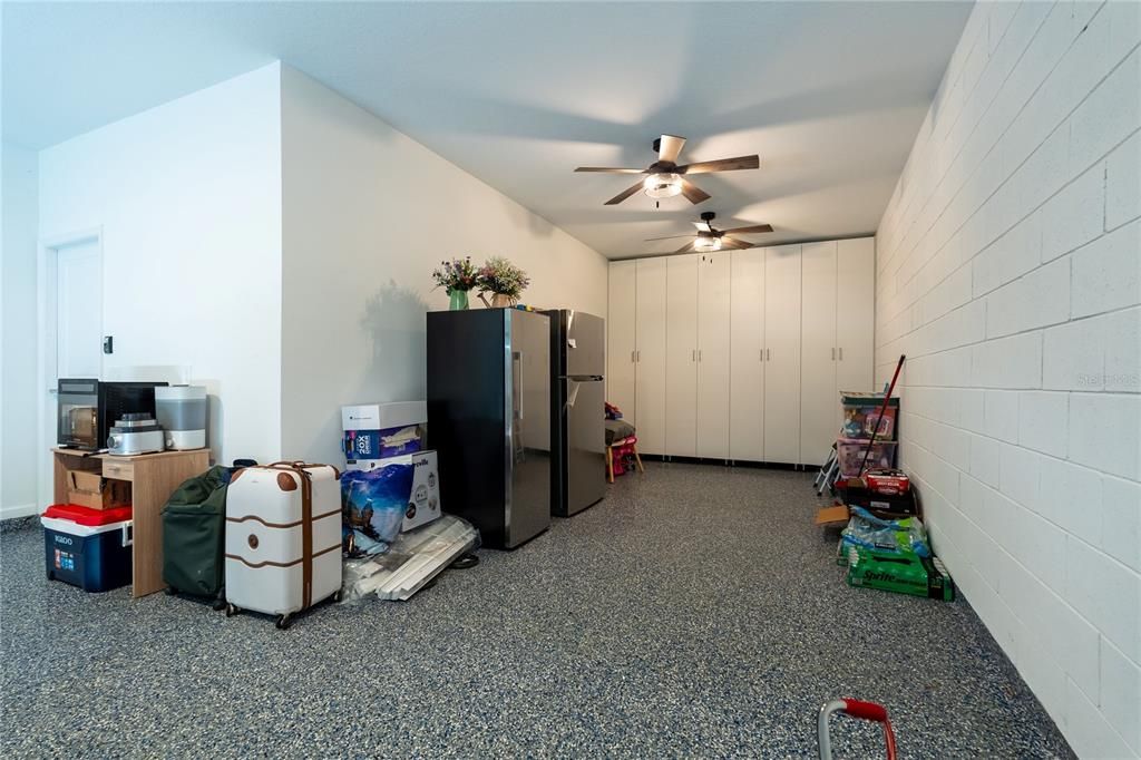 En Venta: $689,000 (5 camas, 3 baños, 3364 Pies cuadrados)