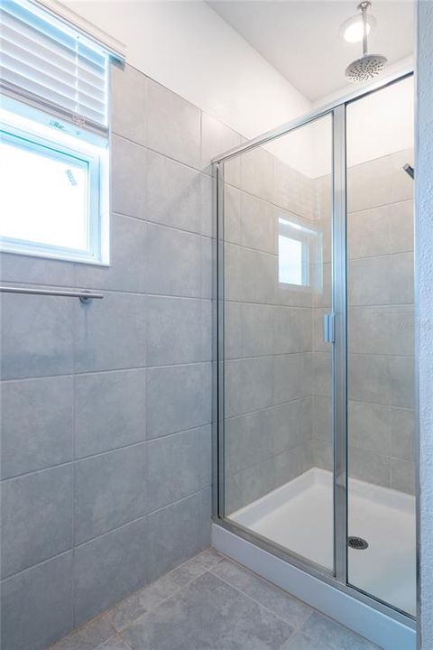 En Venta: $689,000 (5 camas, 3 baños, 3364 Pies cuadrados)