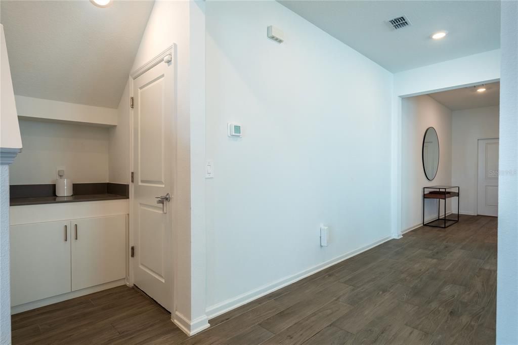 En Venta: $689,000 (5 camas, 3 baños, 3364 Pies cuadrados)