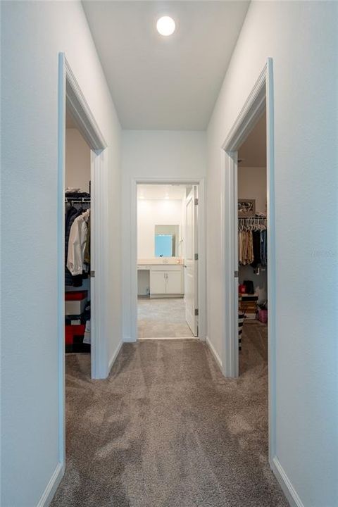 En Venta: $689,000 (5 camas, 3 baños, 3364 Pies cuadrados)