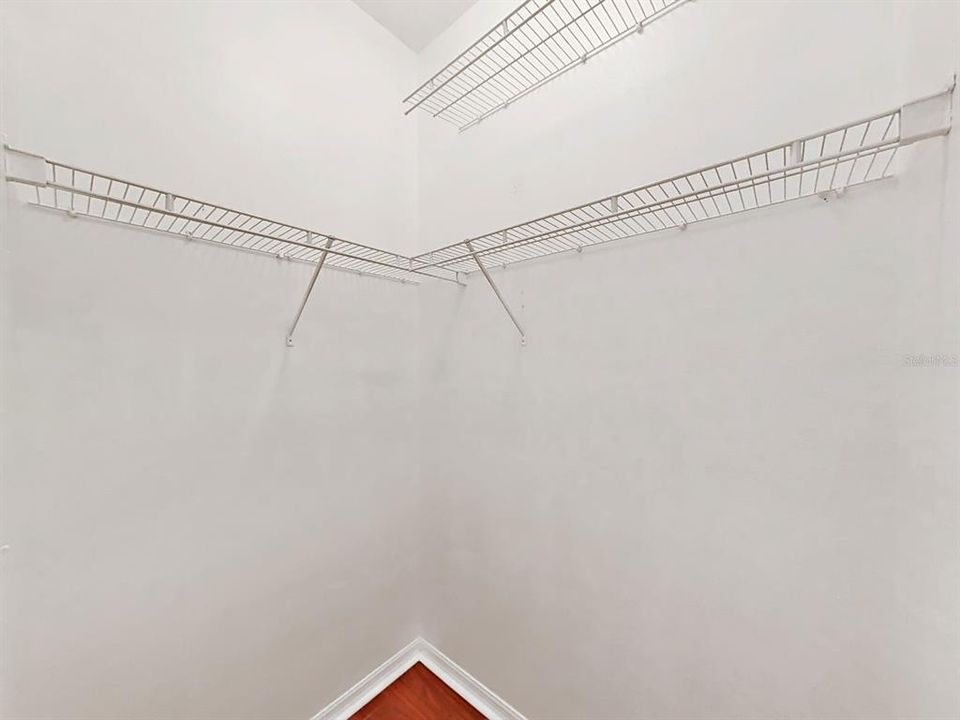 En Venta: $325,490 (4 camas, 2 baños, 1917 Pies cuadrados)