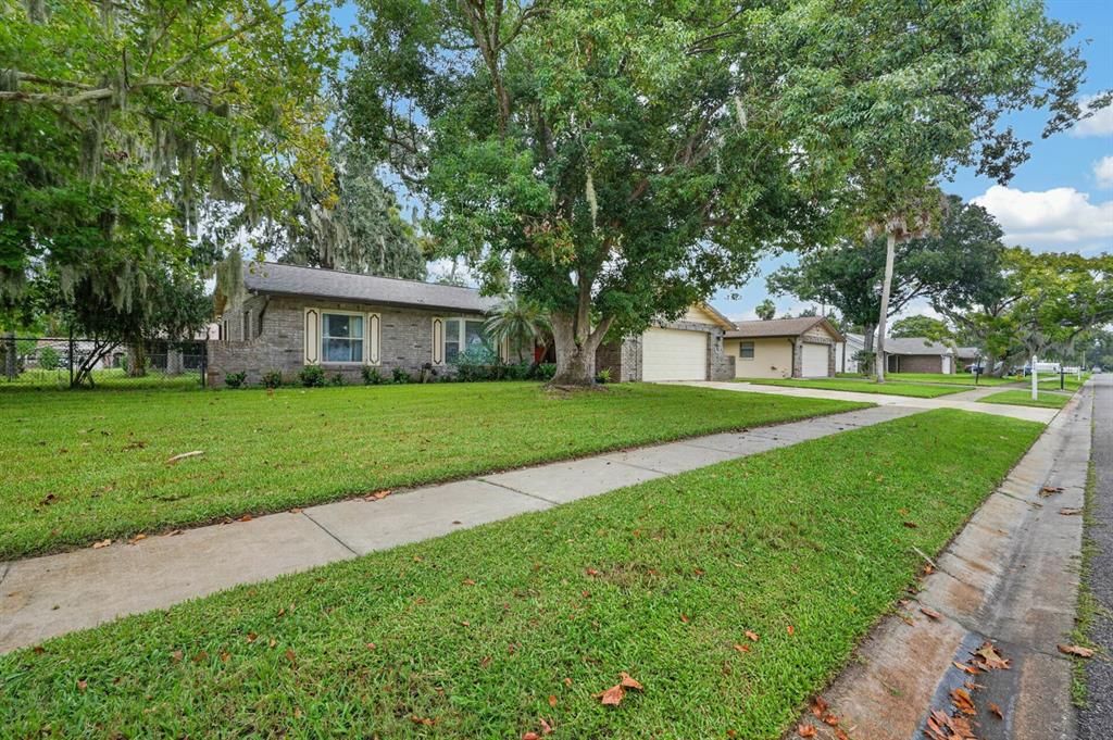 For Sale: $290,000 (3 beds, 2 baths, 1545 Square Feet)