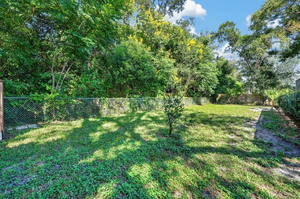 На продажу: $399,900 (4 спален, 2 ванн, 2012 Квадратных фут)