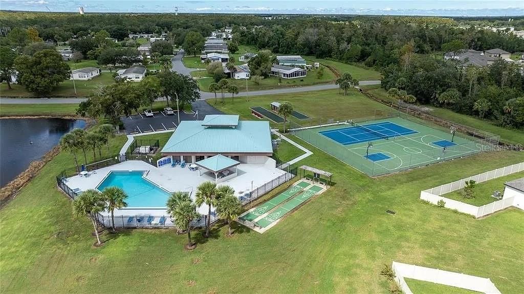 En Venta: $325,000 (5 camas, 3 baños, 2294 Pies cuadrados)