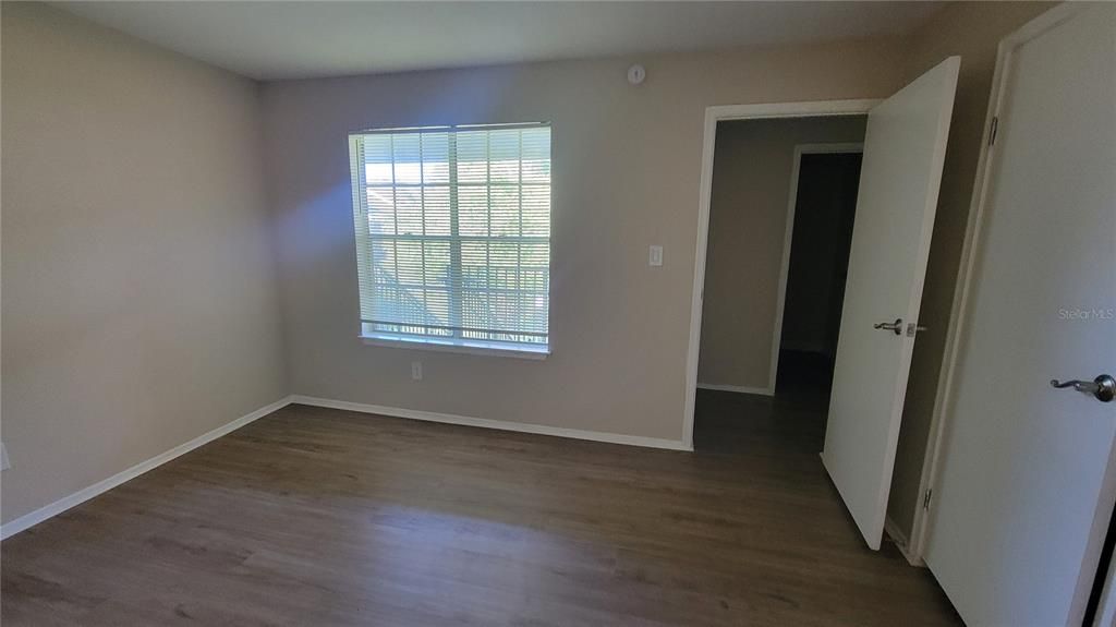 На продажу: $159,900 (2 спален, 2 ванн, 940 Квадратных фут)