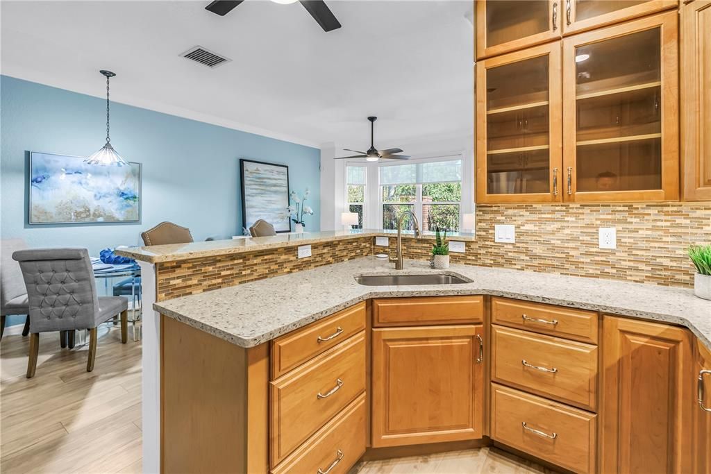 На продажу: $929,999 (3 спален, 2 ванн, 1625 Квадратных фут)