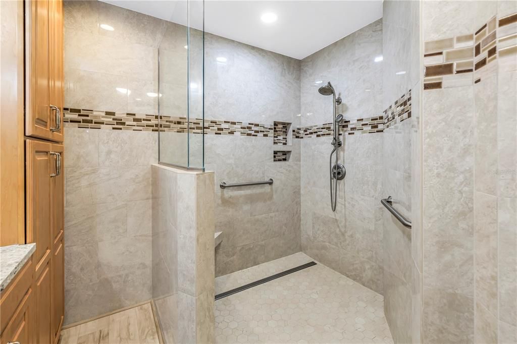 На продажу: $929,999 (3 спален, 2 ванн, 1625 Квадратных фут)