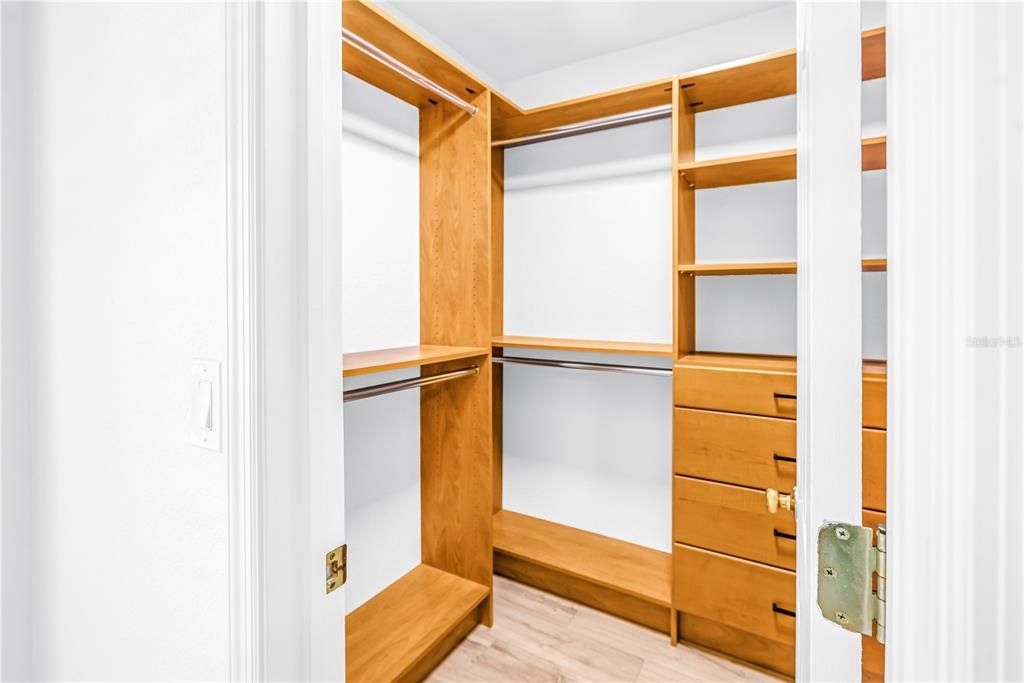 На продажу: $929,999 (3 спален, 2 ванн, 1625 Квадратных фут)