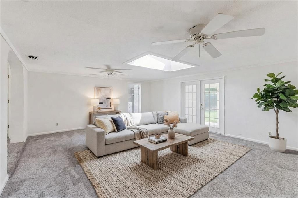 For Sale: $279,000 (4 beds, 2 baths, 2303 Square Feet)