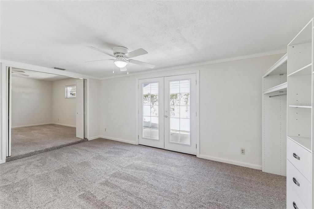 For Sale: $279,000 (4 beds, 2 baths, 2303 Square Feet)