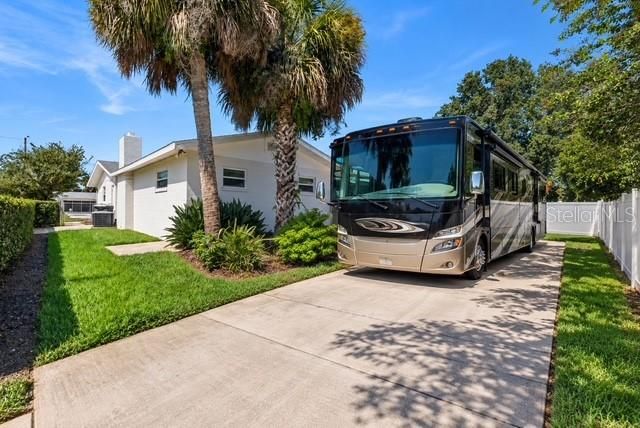 For Sale: $279,000 (4 beds, 2 baths, 2303 Square Feet)