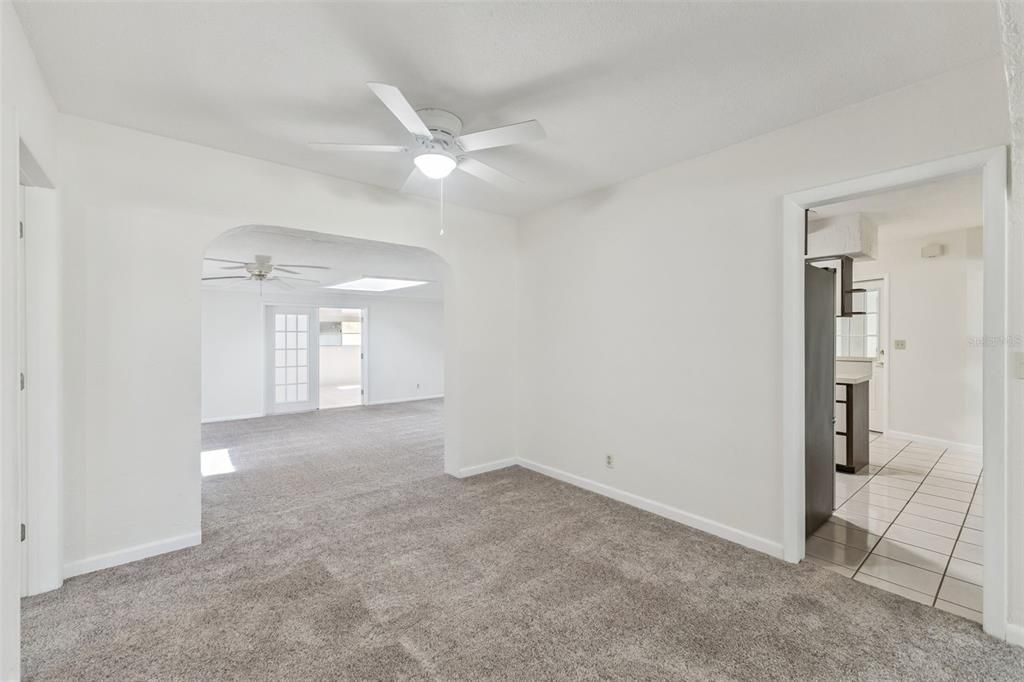 For Sale: $279,000 (4 beds, 2 baths, 2303 Square Feet)