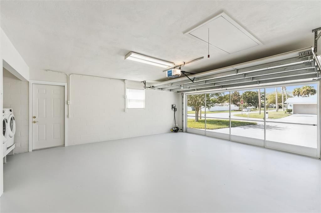 For Sale: $279,000 (4 beds, 2 baths, 2303 Square Feet)