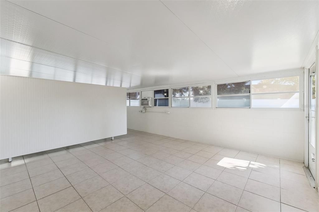 For Sale: $279,000 (4 beds, 2 baths, 2303 Square Feet)
