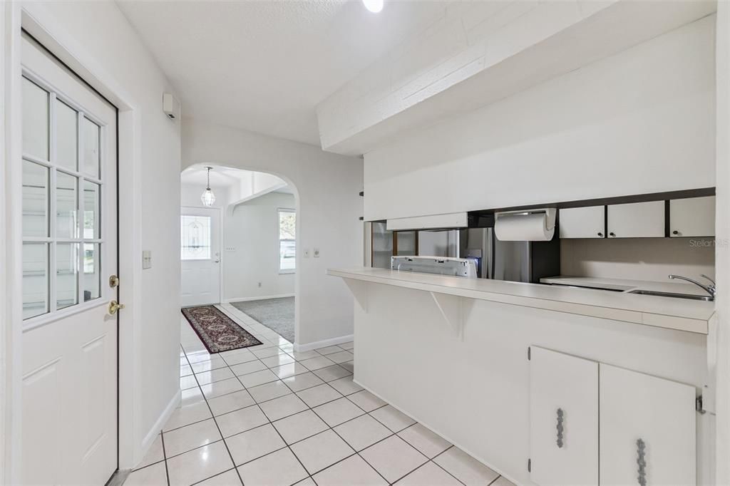 For Sale: $279,000 (4 beds, 2 baths, 2303 Square Feet)