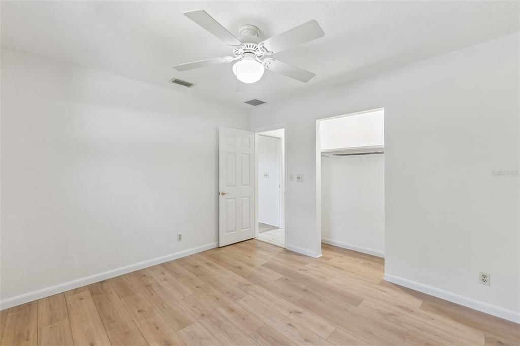 For Sale: $279,000 (4 beds, 2 baths, 2303 Square Feet)