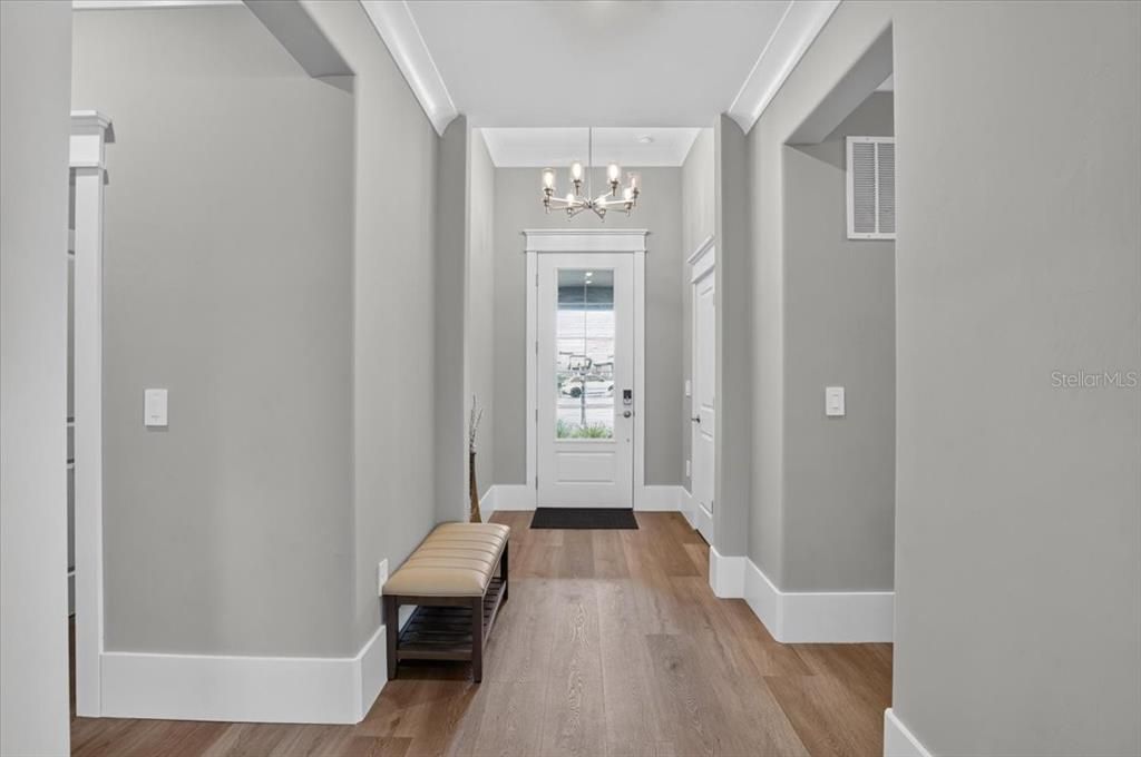 For Sale: $539,000 (3 beds, 3 baths, 1847 Square Feet)