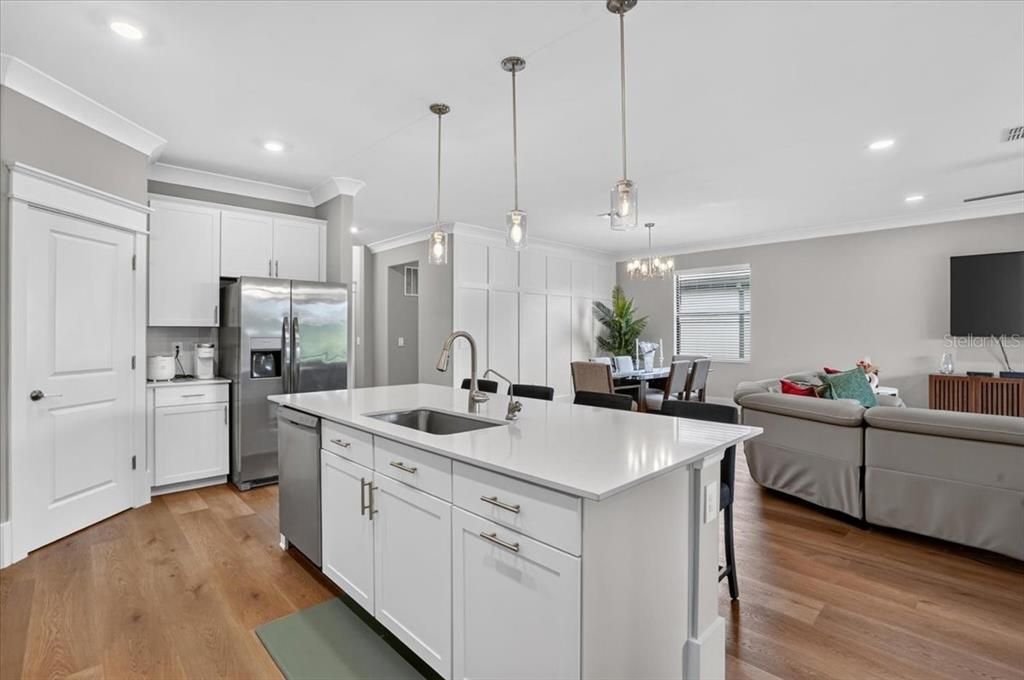 For Sale: $539,000 (3 beds, 3 baths, 1847 Square Feet)