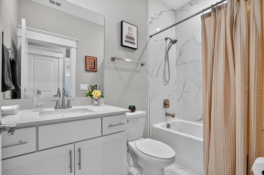 For Sale: $539,000 (3 beds, 3 baths, 1847 Square Feet)