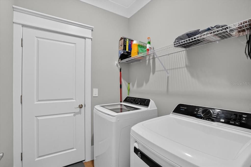 For Sale: $539,000 (3 beds, 3 baths, 1847 Square Feet)