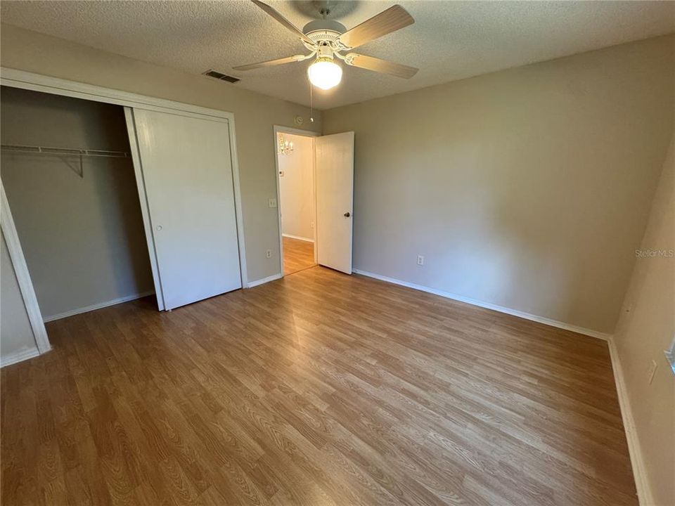 В аренду: $1,750 (2 спален, 2 ванн, 1121 Квадратных фут)