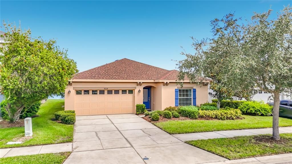 For Rent: $2,400 (3 beds, 2 baths, 1276 Square Feet)
