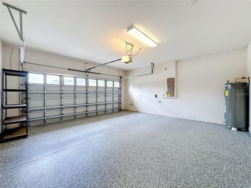 For Rent: $2,400 (3 beds, 2 baths, 1276 Square Feet)