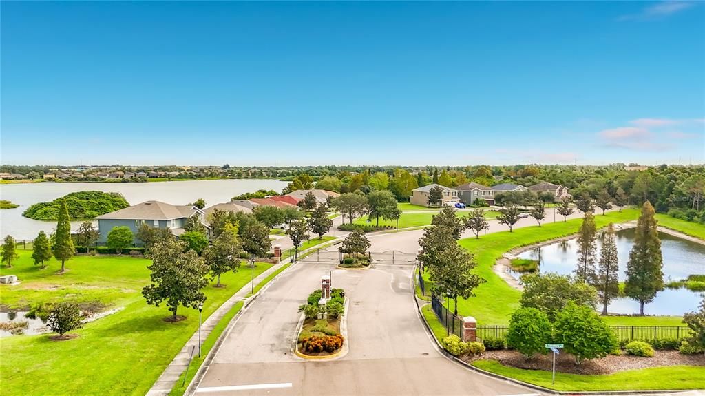 For Rent: $2,400 (3 beds, 2 baths, 1276 Square Feet)