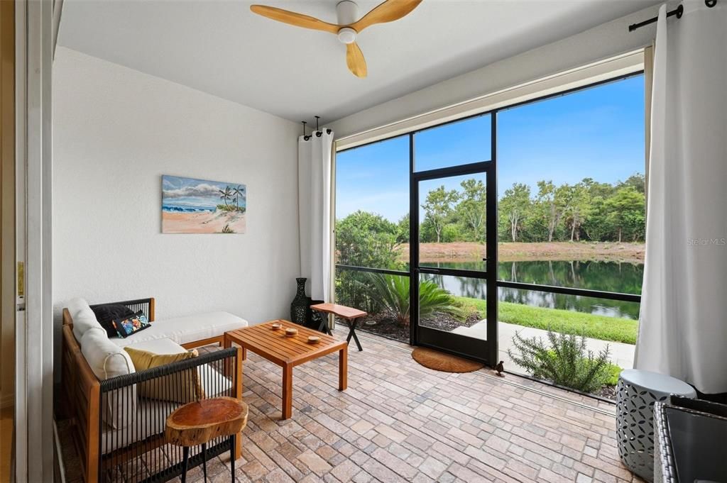 En Venta: $334,900 (2 camas, 2 baños, 1434 Pies cuadrados)