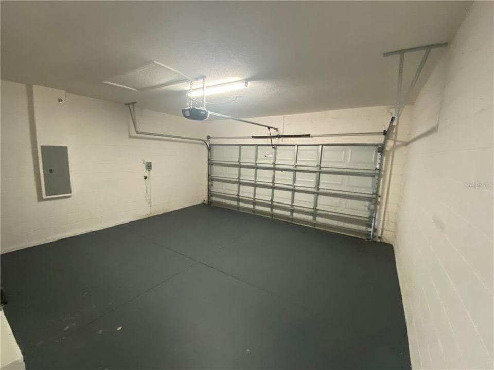 For Rent: $1,795 (4 beds, 2 baths, 1317 Square Feet)