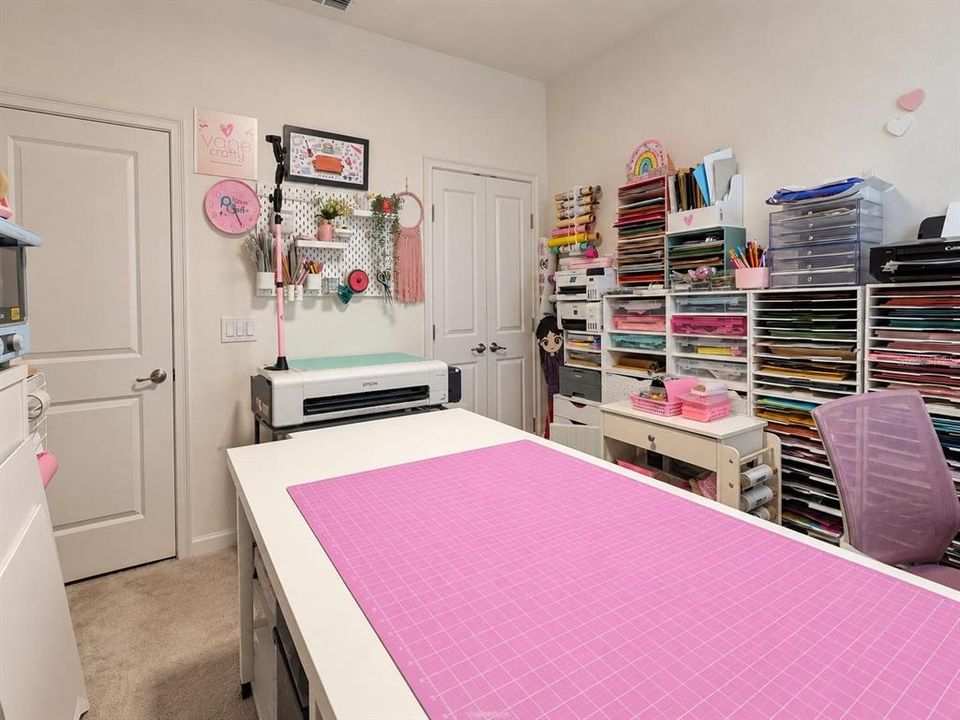For Sale: $439,900 (4 beds, 2 baths, 1801 Square Feet)