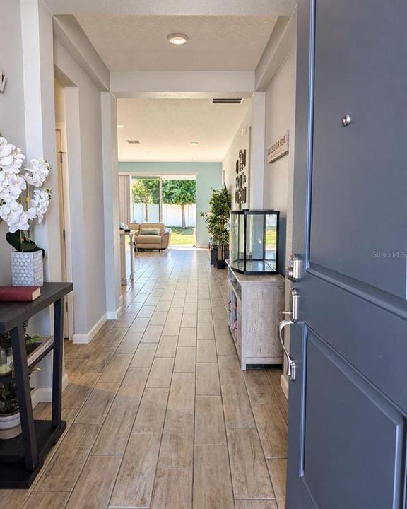 For Sale: $439,900 (4 beds, 2 baths, 1801 Square Feet)