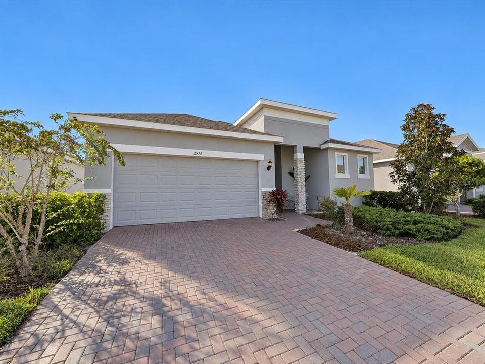 For Sale: $439,900 (4 beds, 2 baths, 1801 Square Feet)