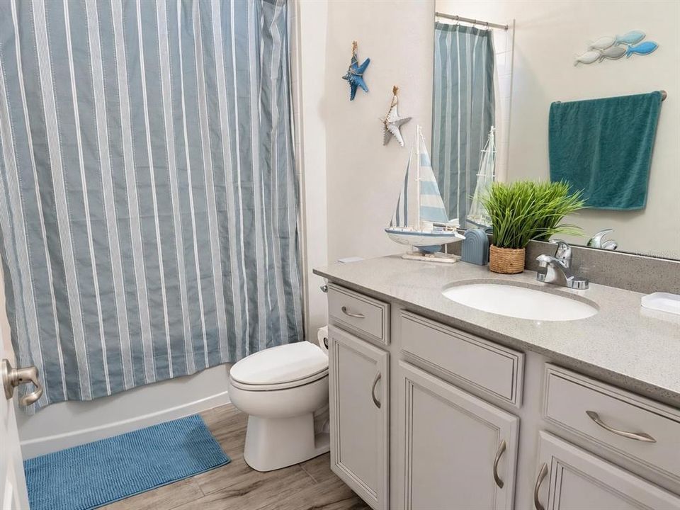 For Sale: $439,900 (4 beds, 2 baths, 1801 Square Feet)
