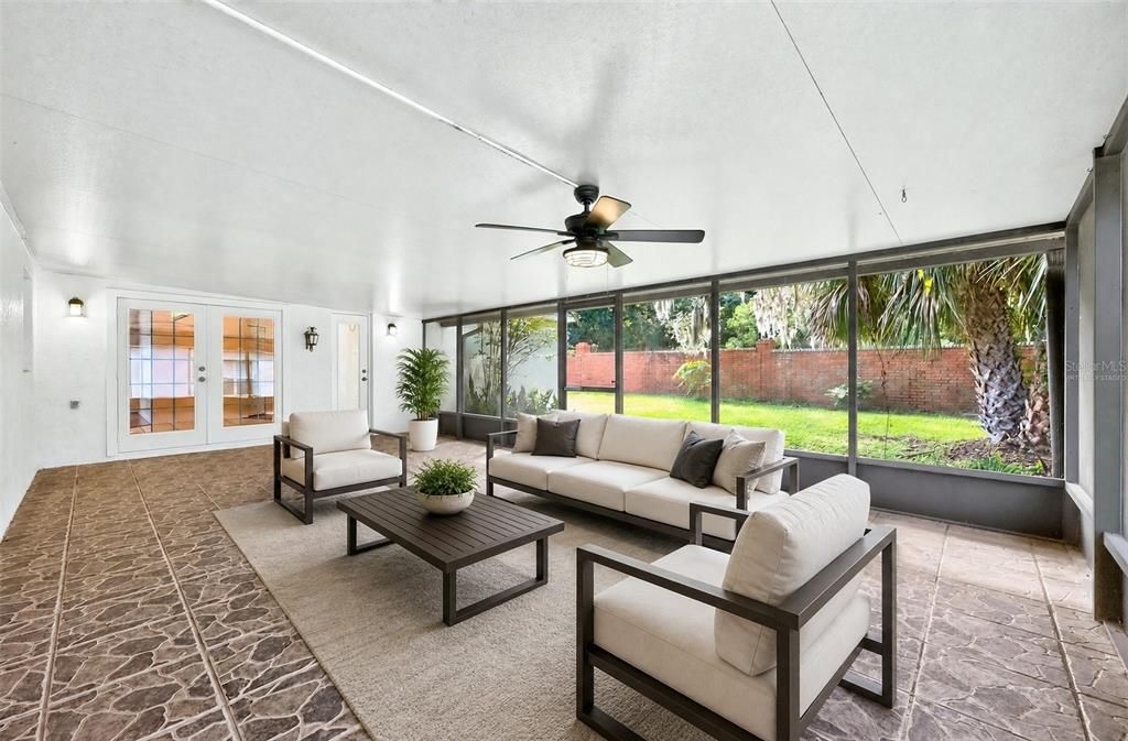 For Sale: $512,000 (4 beds, 2 baths, 1853 Square Feet)