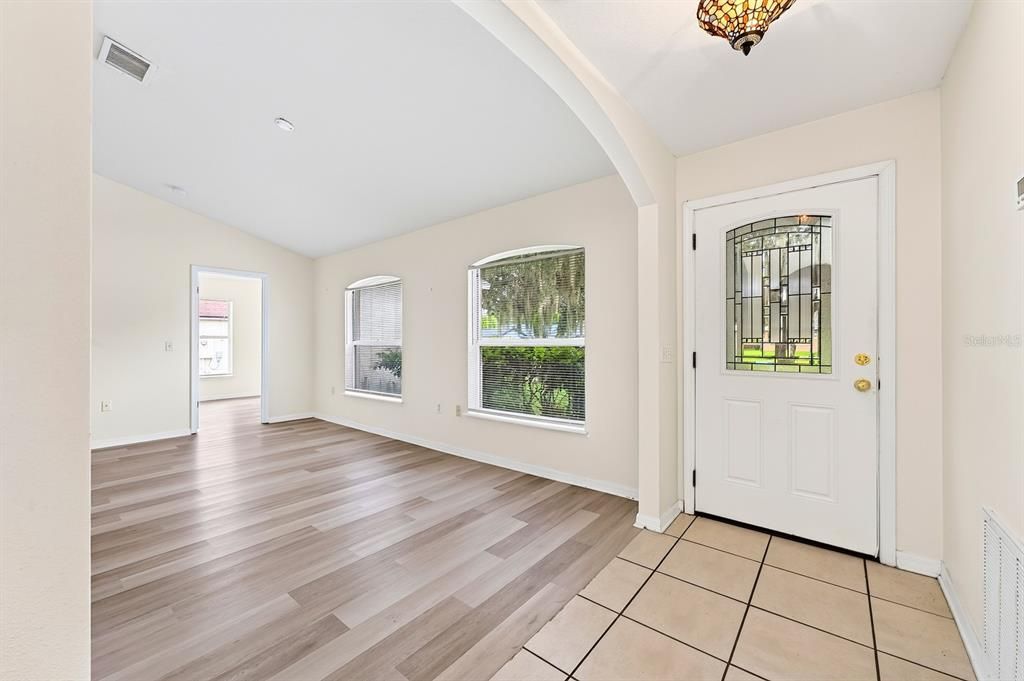 For Sale: $512,000 (4 beds, 2 baths, 1853 Square Feet)