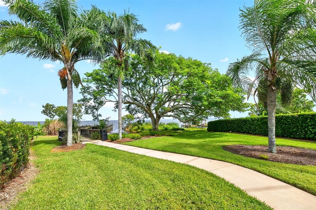 For Sale: $512,000 (4 beds, 2 baths, 1853 Square Feet)