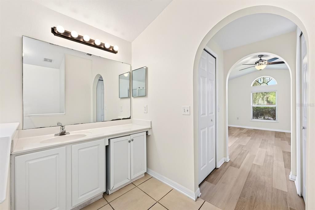 For Sale: $512,000 (4 beds, 2 baths, 1853 Square Feet)