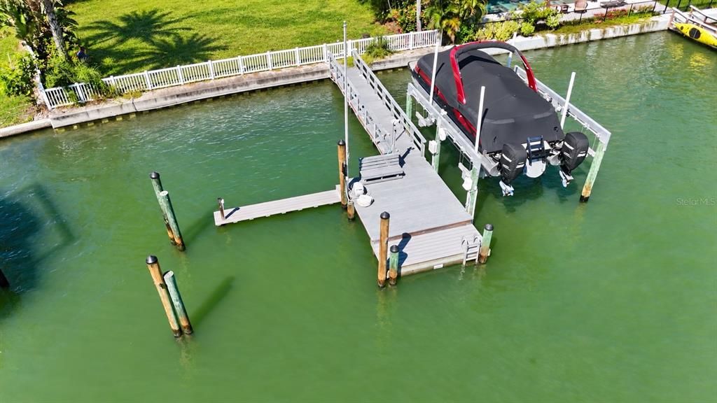 For Sale: $1,650,000 (0.21 acres)