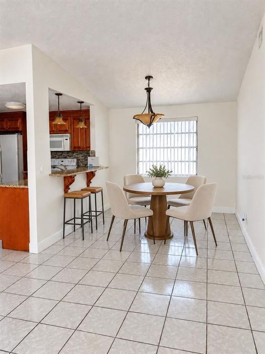 En Renta: $2,600 (3 camas, 2 baños, 1402 Pies cuadrados)