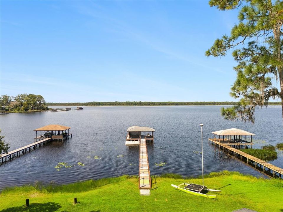 For Sale: $1,200,000 (3 beds, 2 baths, 3030 Square Feet)