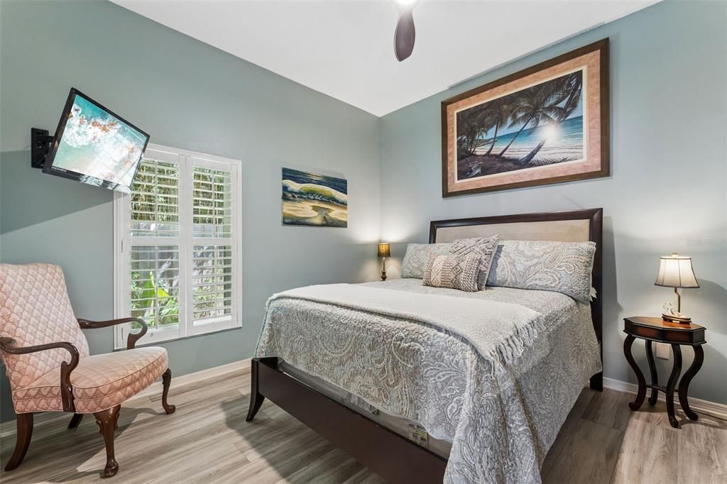 For Sale: $1,200,000 (3 beds, 2 baths, 3030 Square Feet)