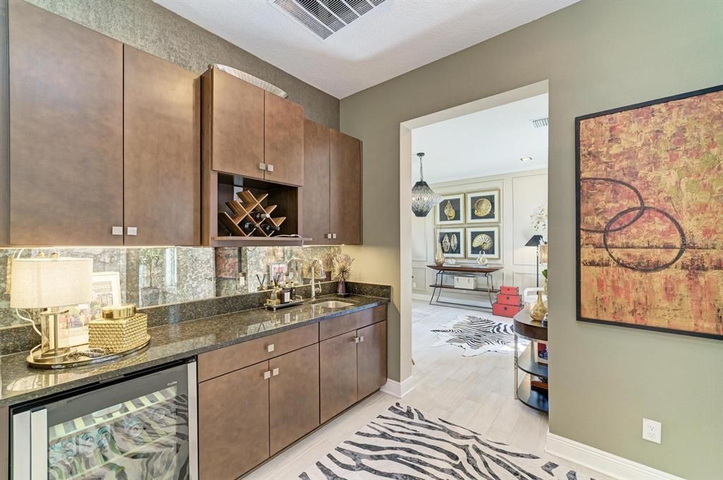 For Sale: $1,299,000 (4 beds, 4 baths, 3931 Square Feet)