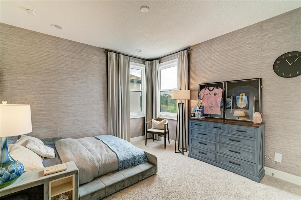 For Sale: $1,299,000 (4 beds, 4 baths, 3931 Square Feet)