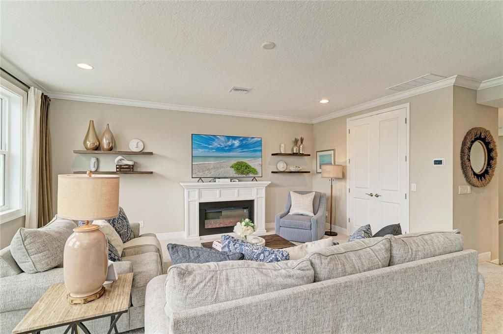 For Sale: $1,299,000 (4 beds, 4 baths, 3931 Square Feet)