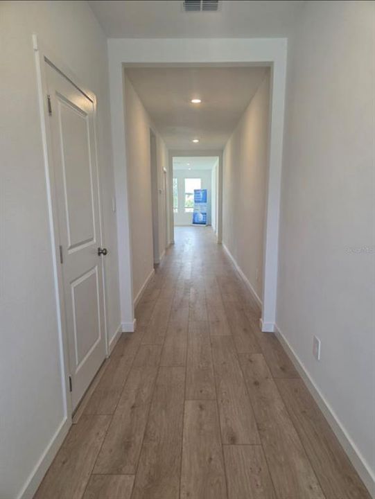 En Renta: $2,100 (3 camas, 2 baños, 2000 Pies cuadrados)