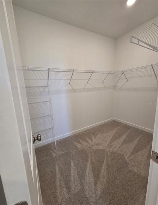 En Renta: $2,100 (3 camas, 2 baños, 2000 Pies cuadrados)